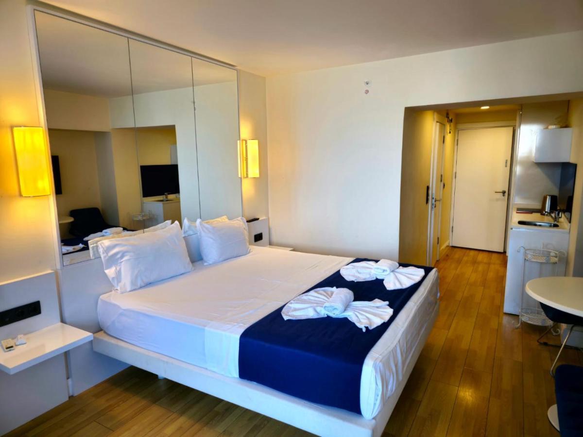 Hotel Orbi City Batoumi Extérieur photo