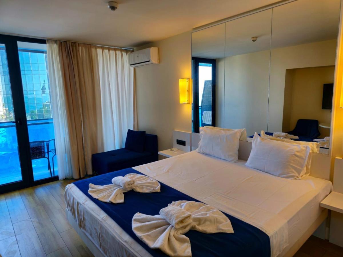 Hotel Orbi City Batoumi Extérieur photo