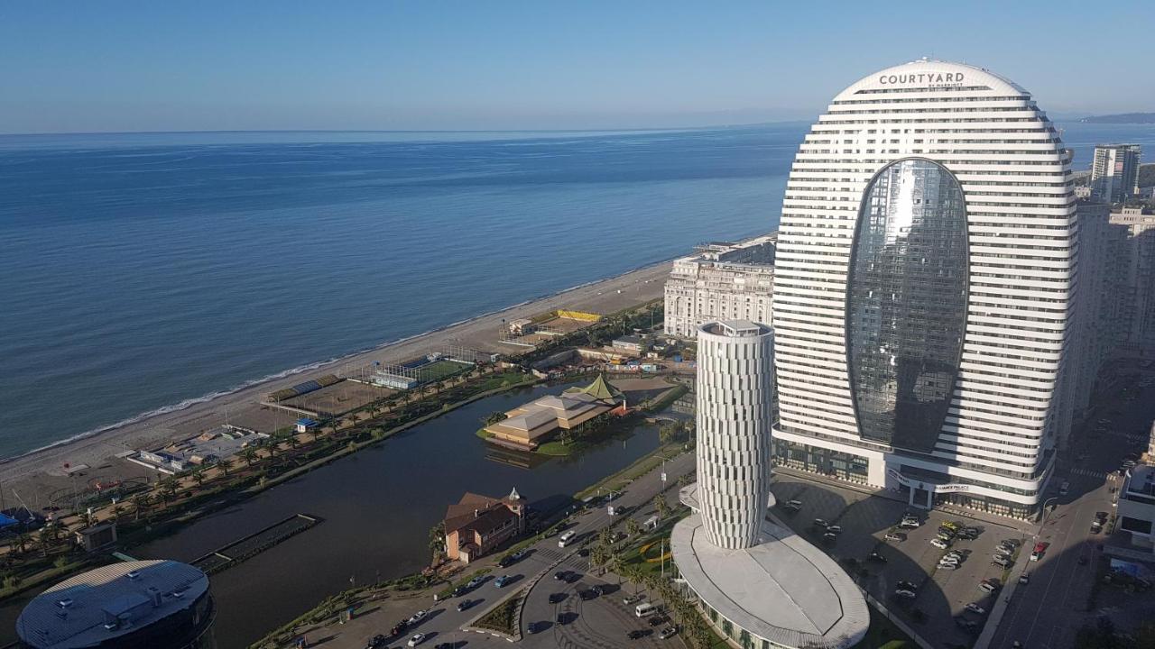 Hotel Orbi City Batoumi Extérieur photo