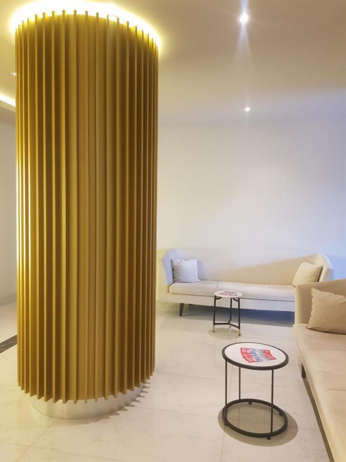 Hotel Orbi City Batoumi Extérieur photo